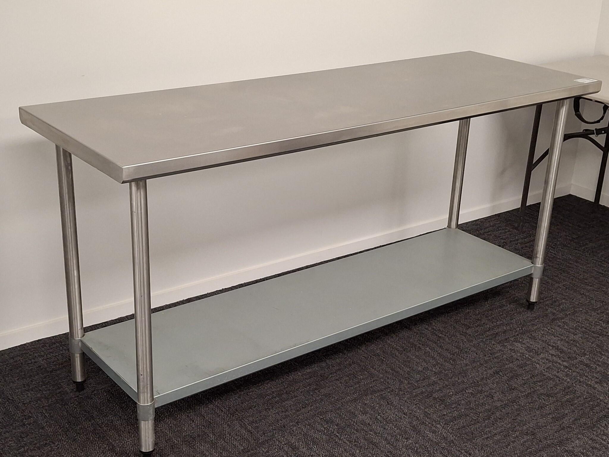 Stainless steel bench with undershelf