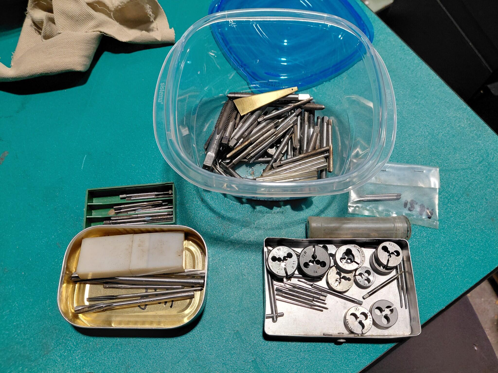 Assorted taps and dies set