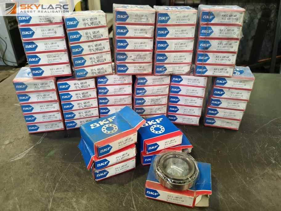 61x SKF Industrial Tapered Roller Bearings, New