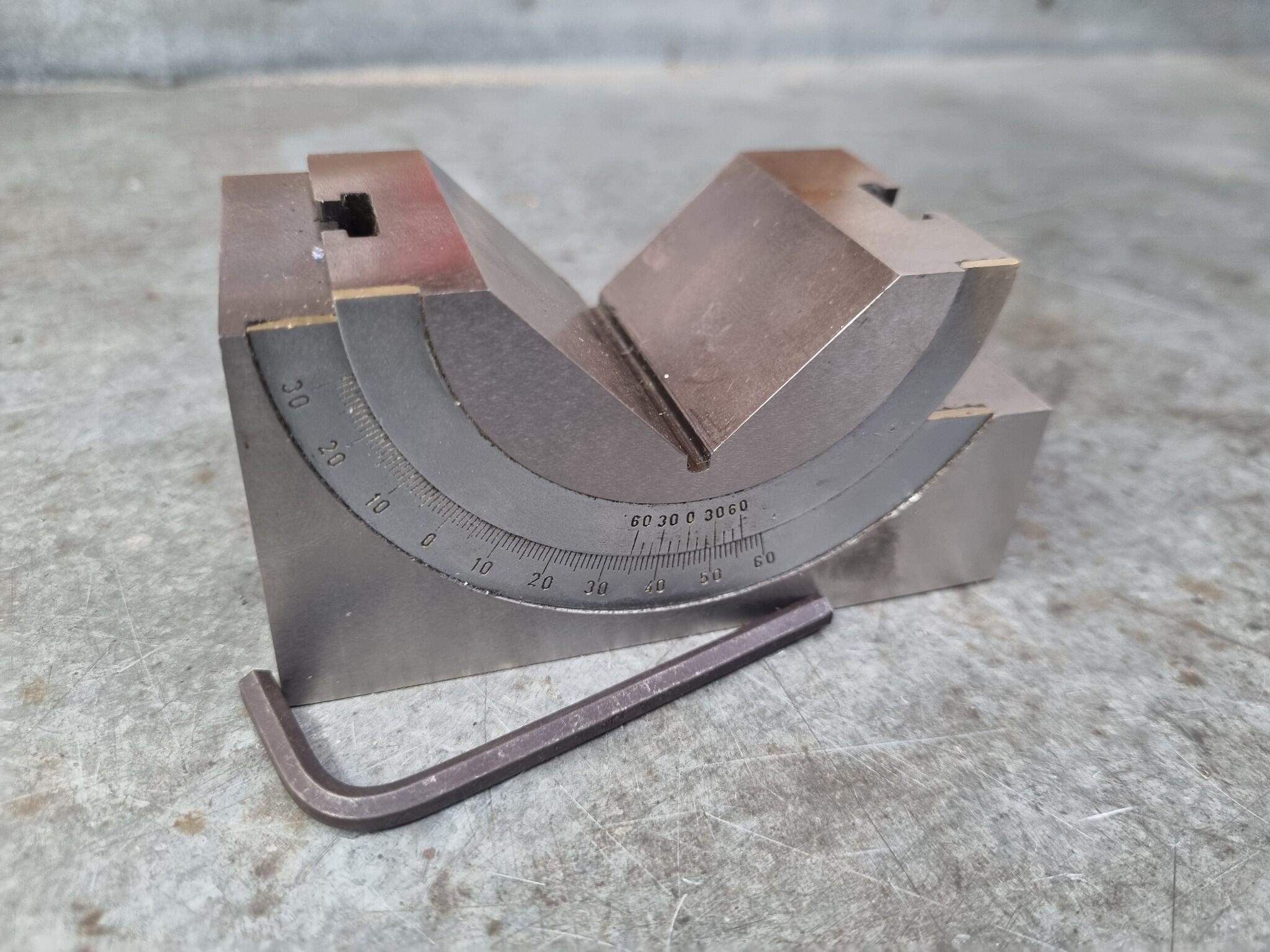 Groz Adjustable Angle Block