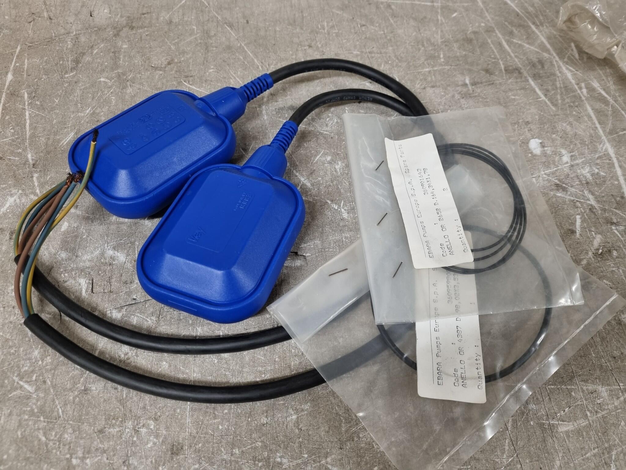 2x MAC3 Key Cable Float Switches, New