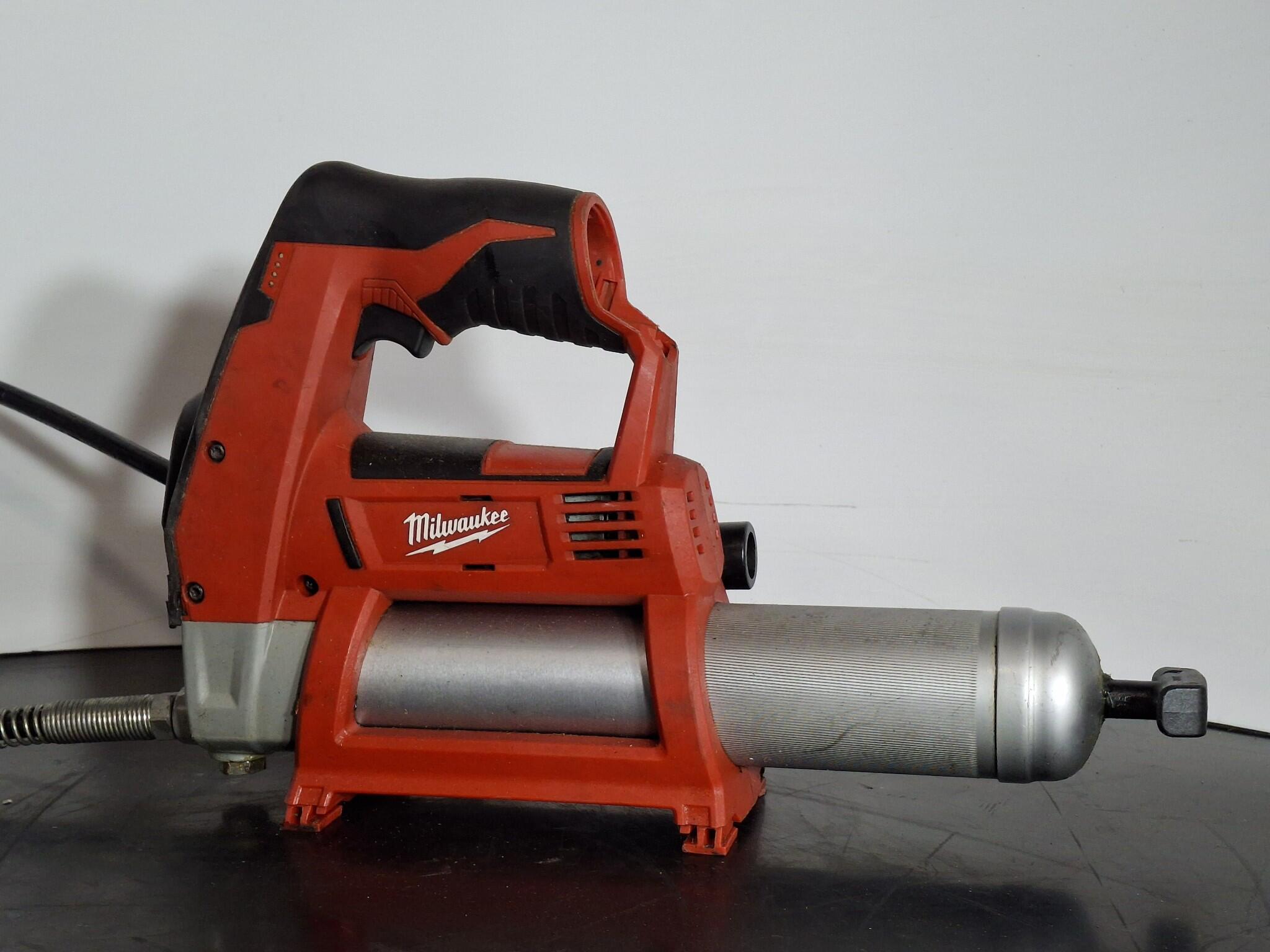 Milwaukee M12 Battery electric grease gun