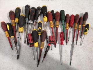 27x Assorted Screwdrivers