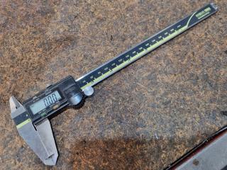 Absolute AOS Digimatic 200mm Digital Vernier Calipers