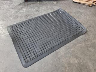 Rubber Anti Fatigue Floor Mat, 910x605mm