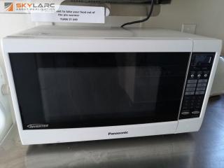 Panasonic 1100W Inverter Microwave