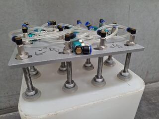 Vacuum Suction Cup Manipulator Assembly