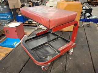 Big Red Creeper Seat