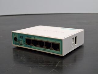 MikroTik hEX RB750Gr3 Router