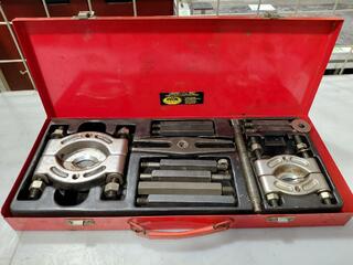 Bearing separator and puller set in metal case