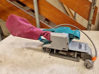 Makita 76mm Corded Belt Sander 9924DB