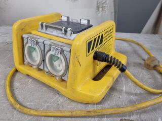 Lifeguard LG6.4PSOA 4-outlet 10A Power Block