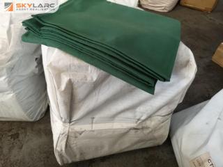 40x Commercial Grade Forest Green Table Cloths, 1370x1370mm