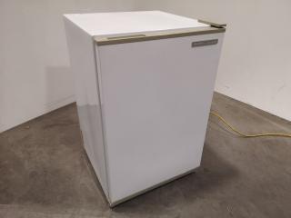 Fisher & Paykel 115L Bar Fridge Refrigerator