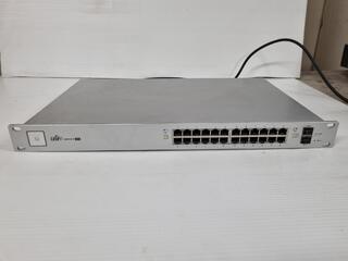 Ubiquiti UniFi 24-Port Gigabit Managed PoE+ Switch