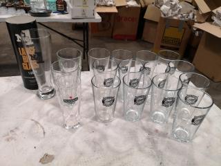 18x Assorted Labeled Drinking Glasses