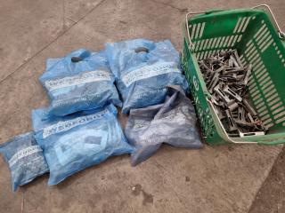 218x Webforge Galvanised Fixing Clips & Screws