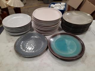 Assortment of Stoneware Dinner Plates (32 peices)