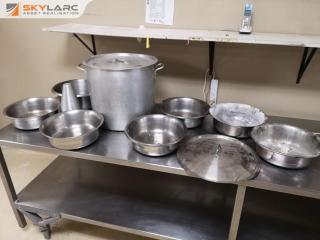 Large Aluminium Commercial Cooking Pot & 7x Stainless Steel Bowls