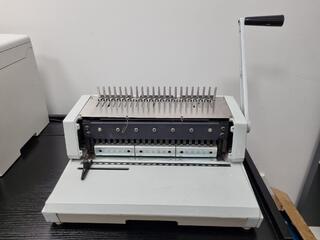 A4 Paper Ring Binder & Punch