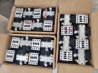 24x GE General Electric 3-Phase Contactors CL04310MA