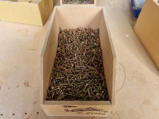 Box of 28mm Screws 