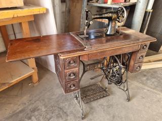 Antique Singer Sewing Machine w/ Wooden Table