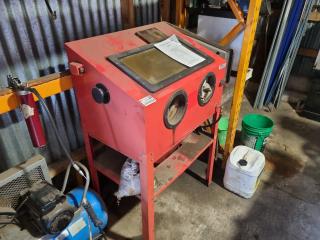 Wayco Sandblasting Cabinet