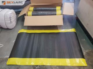 Box of 6 New Deck Plate Anti-Fatigue Mats