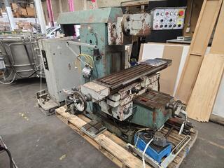 TOS Universal Milling Machine 