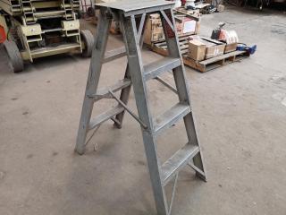 Ullrich 1130mm Aluminium Step Ladder