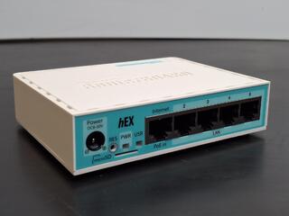 MikroTik hEX RB750Gr3 Router