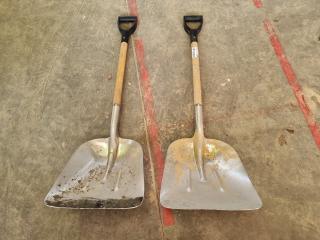 2x Wide Shovels