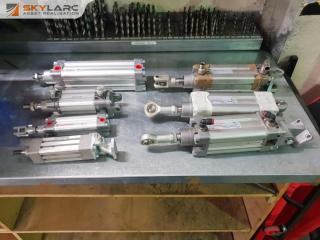 7 x Pneumatic Rams