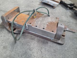 Mill Vice, 220mm Jaws