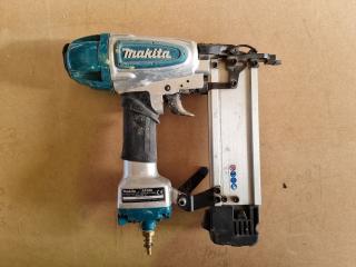 Makita Brad Nailer