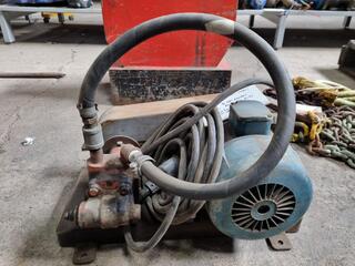 Vintage Brown Brothers Universal Pump