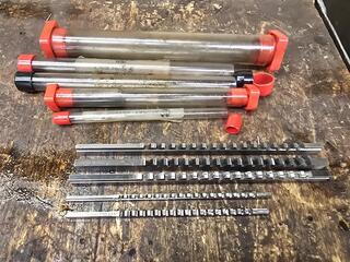 Broach Set Hassay Savage Steelmans