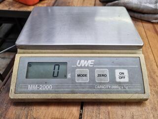 Digital Benchtop Scale, 2kg Capacity