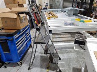 Rhino Folding Platform Ladder