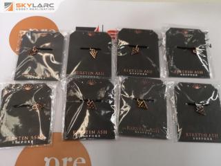 8x Kirsten Ash Gold Vermel & Silver Black Triangle Charms