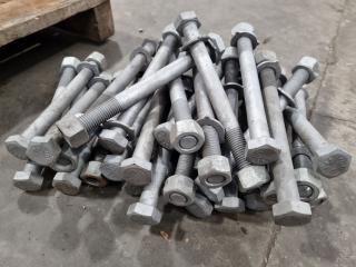 32x M20 Grade 8.8 Bolts, Nuts & Washers