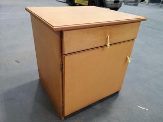 Basic Small Storage Cabinet w/ Drawer