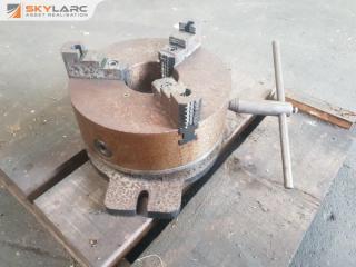 Large Three Jaw Chuck