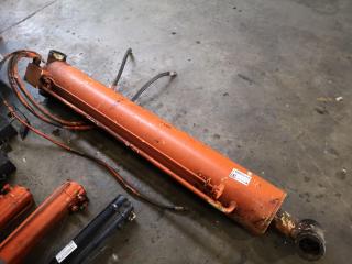 Large Hydraulic Ram