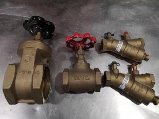 4x Assorted Brass Plumbing Fittings, Valves