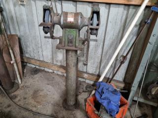 GMF Bench Grinder w/ Stand