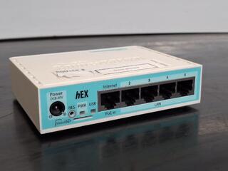 MikroTik hEX RB750Gr3 Router