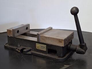 Chin Chao machine vice