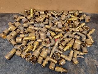 Assorted Brass Pipe Connectors, 32mm & 25mm Sizes